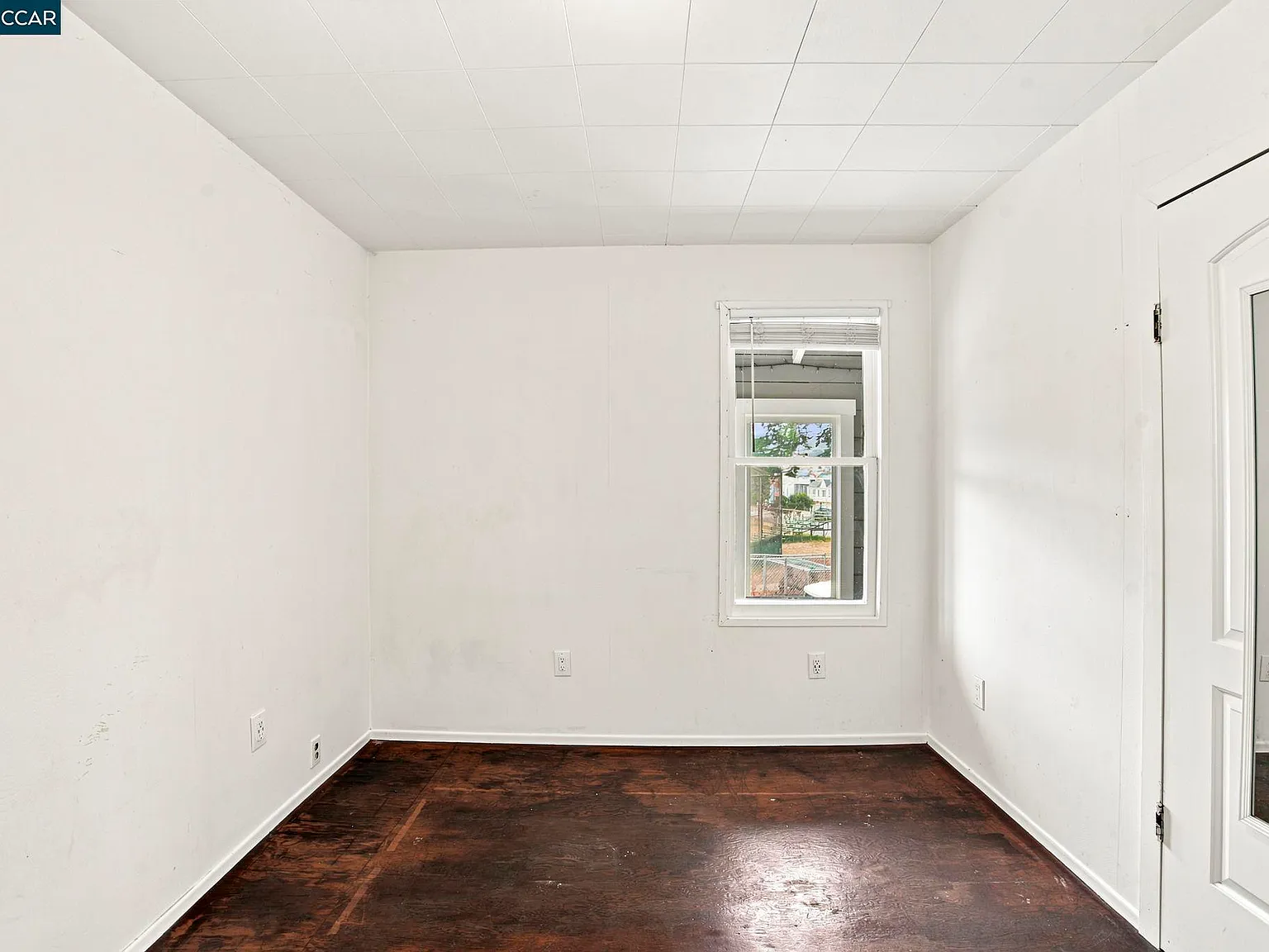 913 France Ave - Photo 12