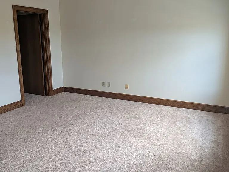 1408 Strongs Ave — Photo 17