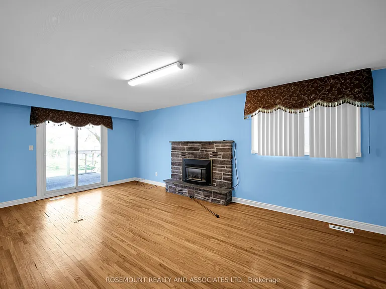 4 Carwin Cres #BASEMENT — Photo 7