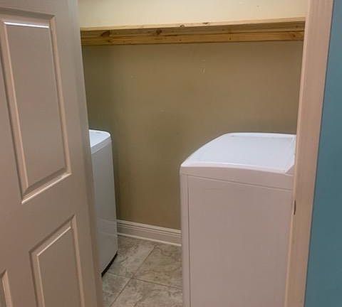 4th image of 2306 Seminole Pl #2308