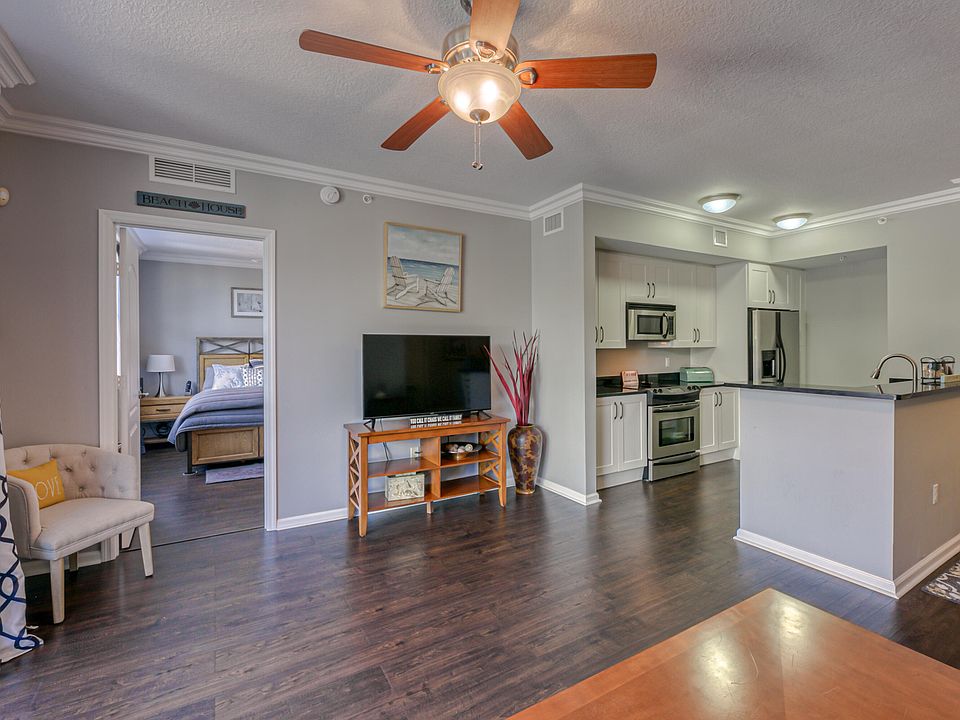 1st image of 191 SE 20th Avenue #320