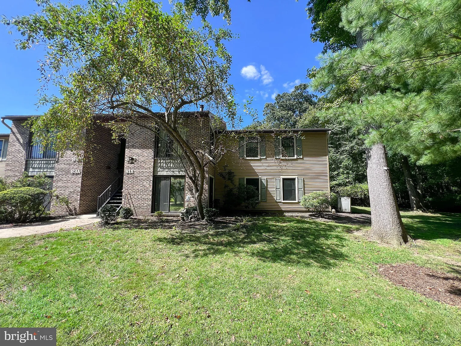 2 bed, 1.5 bath, 1171 sqft, $2,500 — Photo 2