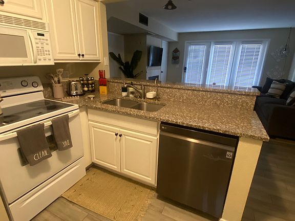 2nd image of 4901 S Calle Los Cerros Dr