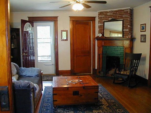 4th image of 34 Lisbon St