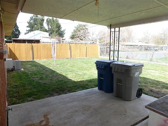 2nd image of 2402 W Lemhi St