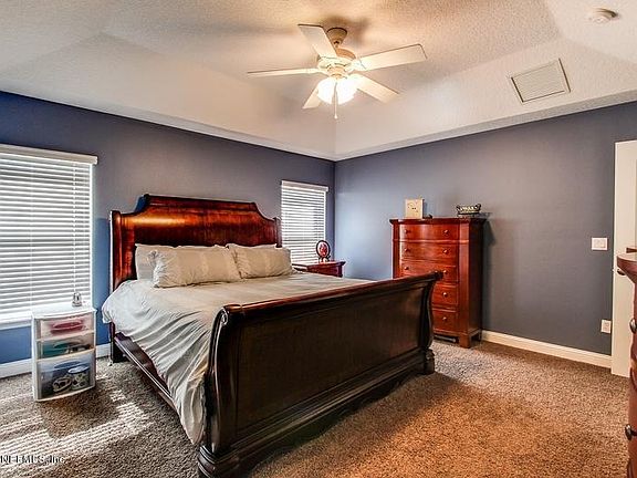 3rd image of 32304 Sunny Parke Dr