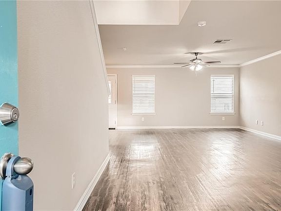 5th image of 612 Copper Ct