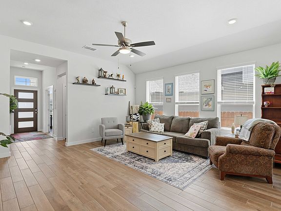 5th image of 216 Camino Verde