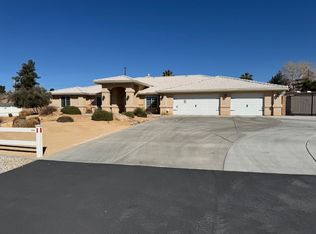 14701 Kokomo Rd, Apple Valley, CA 92307