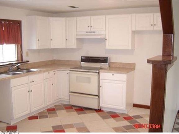 3rd image of 402 Xelda Ave S