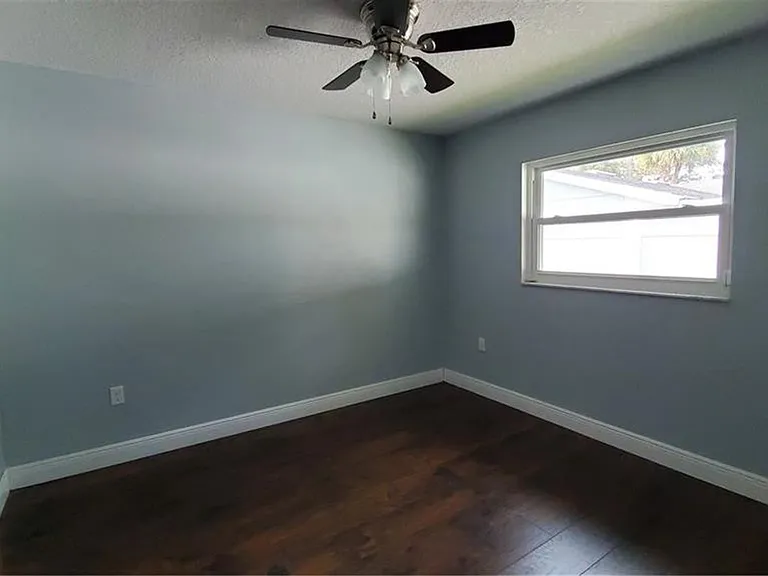 2267 Coventry Dr — Photo 14
