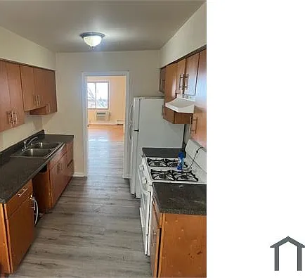 3 bed, $2,200 — Photo 2