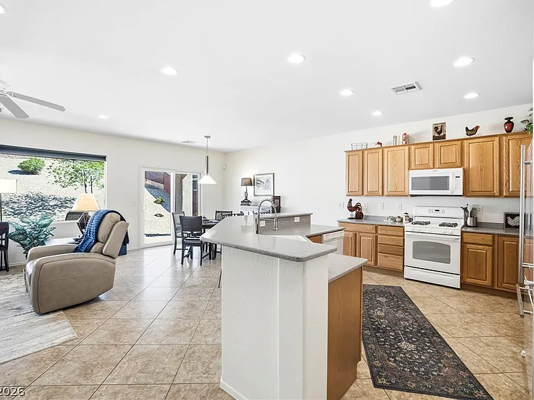 2635 Solera Moon Dr — Photo 12