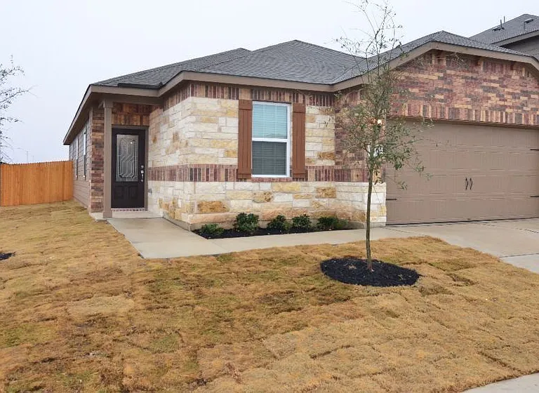 146 Star Spangled Dr — Photo 1