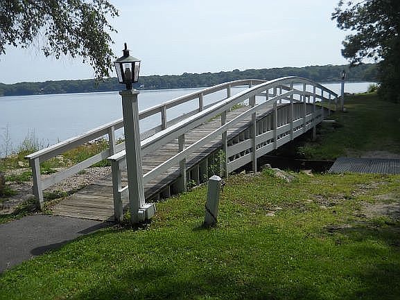 2nd image of 190 Table Rock Rd