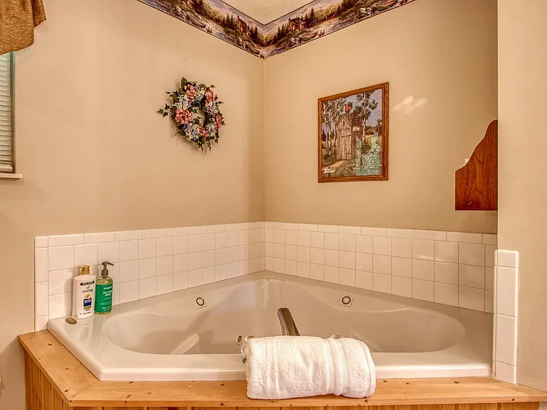 2913 Barnes Dr — Photo 23