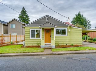 374 N Gilwood St, Carlton, OR 97111