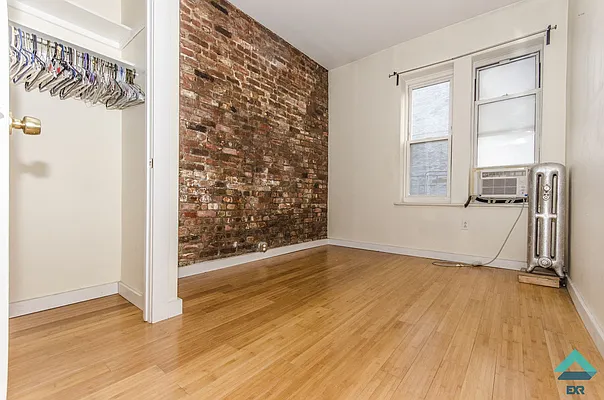 Rented by EXR | media 3