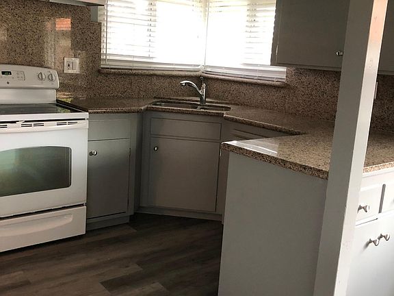 4th image of 1113 Highland Ave #1