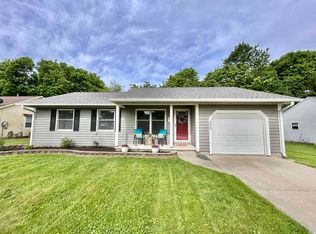 305 N Maude Dr W, Rossville, IN 46065