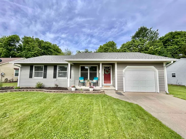 305 N Maude Dr W, Rossville, IN 46065