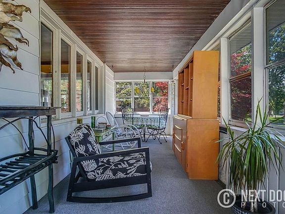 3rd image of 400 Clinton Ave