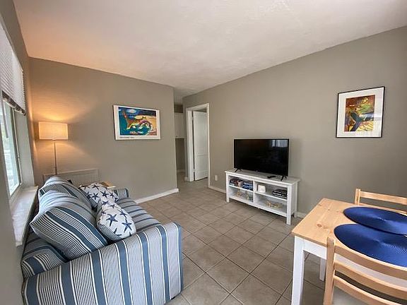 4th image of 3010 54th St S Unit B
