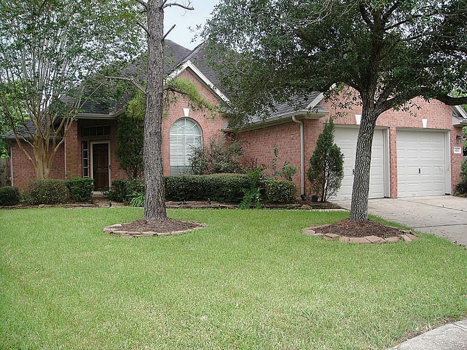 2nd image of 3502 Crescent Dr