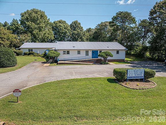 5th image of 2482 June Bug Rd