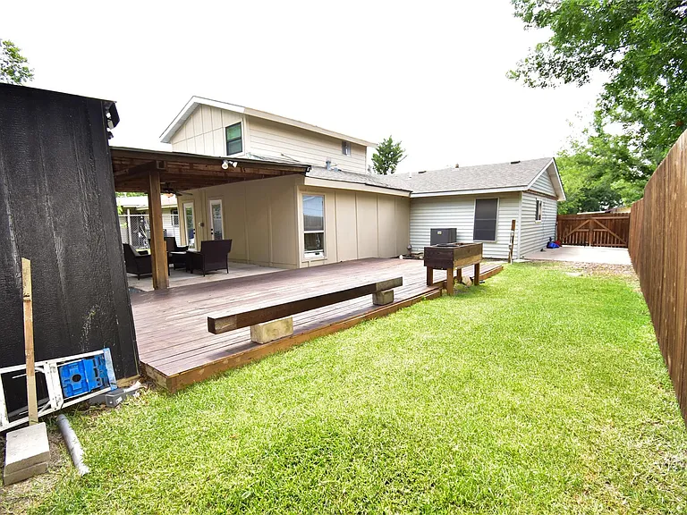 6027 Bluebell Cir — Photo 23