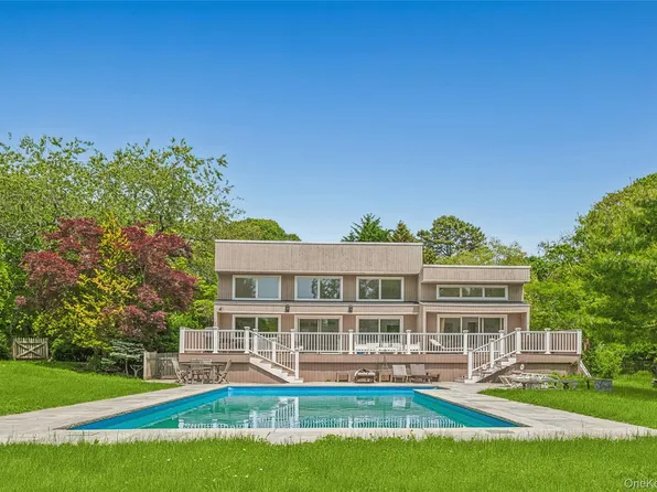 251 Sebonac Road, Southampton, NY 11968