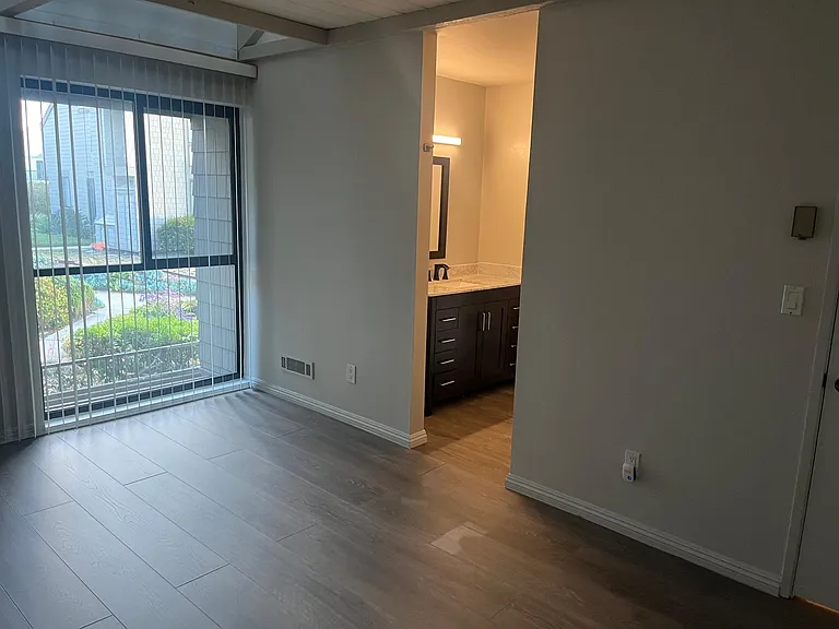 675 S Sierra Ave #12 — Photo 12