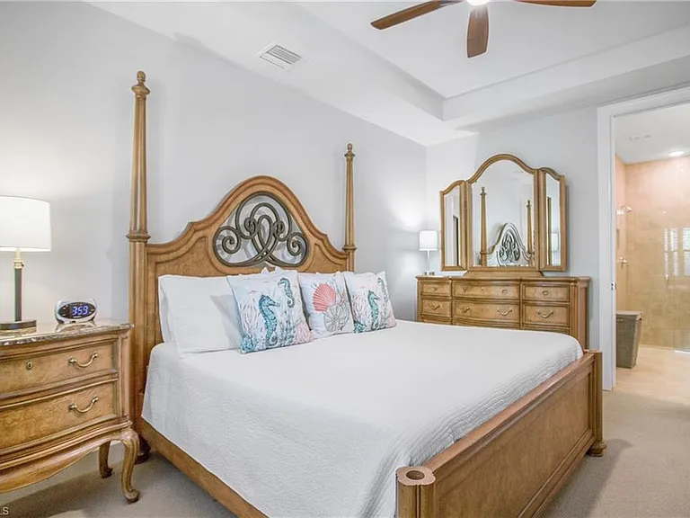 7674 Jacaranda Ln — Photo 8