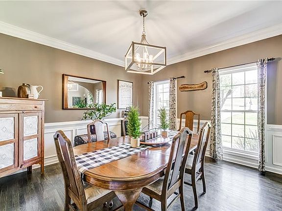 5th image of 3731 Casteel Park Dr SW