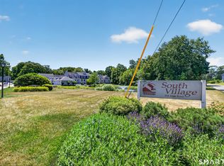 36 W Village Ct #36, Branford, CT 06405