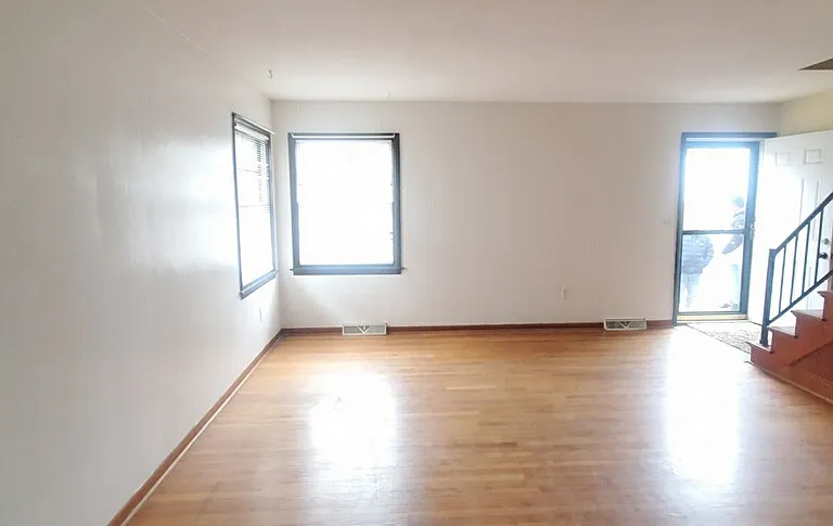 323 N Arthur Ave #2 — Photo 3