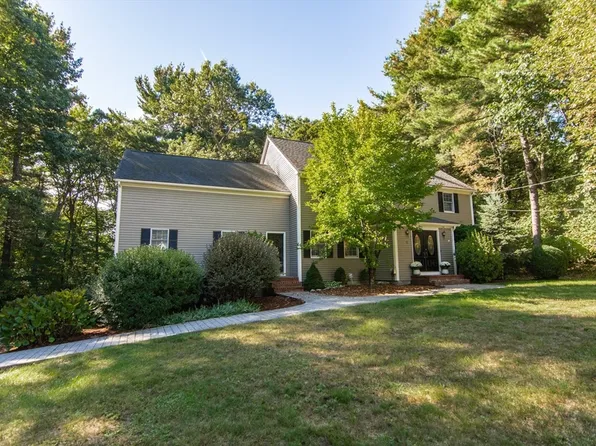 32 Homeward Ln, Walpole, MA 02081