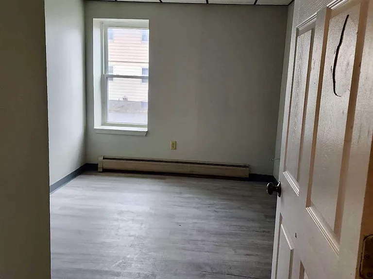 11 Tompkins St #1 — Photo 7