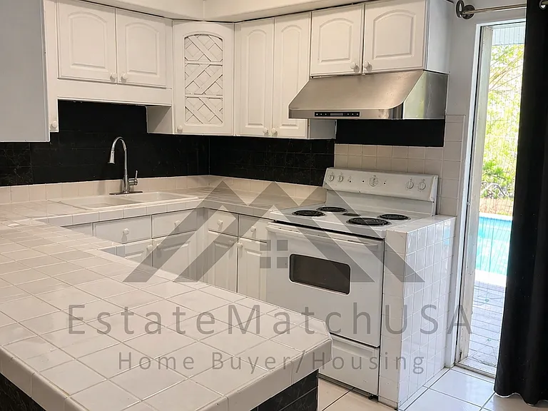 1512 Stevensons Dr — Photo 11