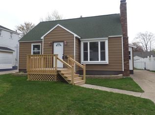 2690 Pinehurst Rd, Muskegon, MI 49441