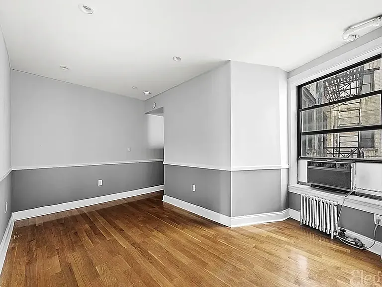 98 Thompson St #21 — Photo 2