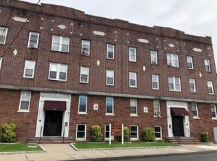 674 Scotland Rd, Orange, NJ 07050