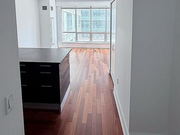 3rd image of 350 W 42nd St APT 10I