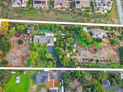 2360-2362 Lone Oak Ln, Vista, CA, 92084