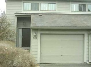 632 Watersedge Dr, Ann Arbor, MI