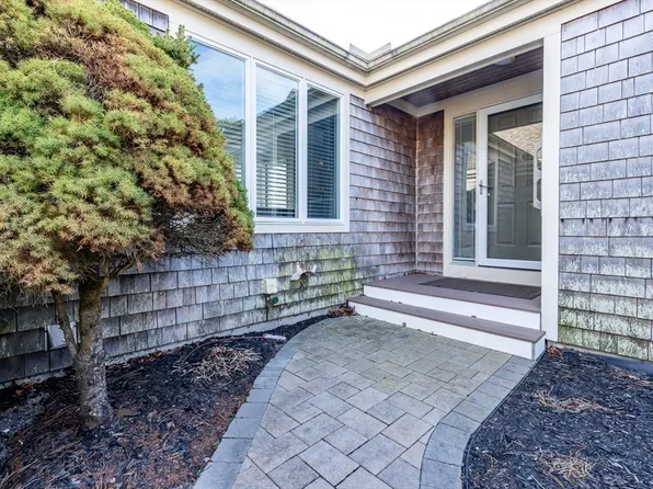 13 W Woods Unit 13, Yarmouth Port, MA 02675