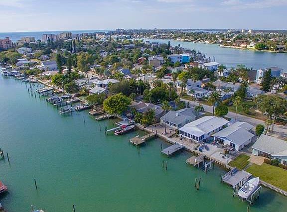 5th image of 395 Boca Ciega Dr