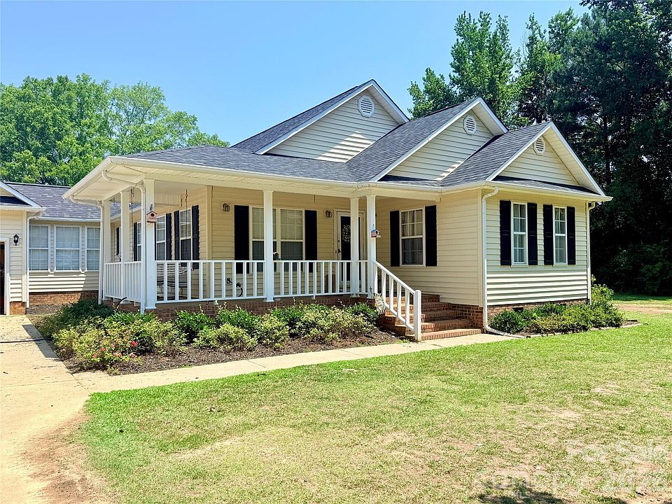 1st image of 4535 Taxahaw Rd