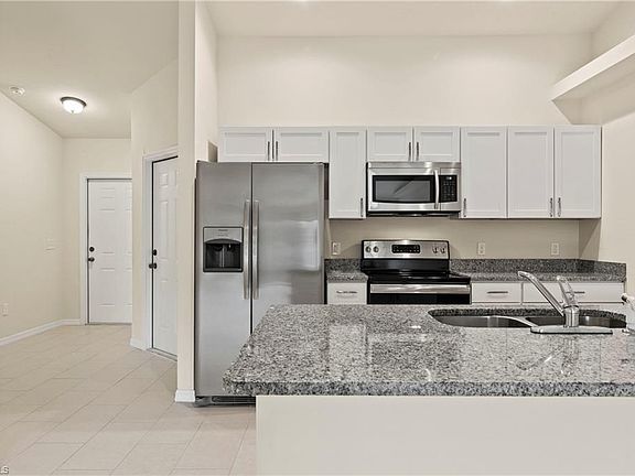 5th image of 1627/1629 SW 33rd Ter