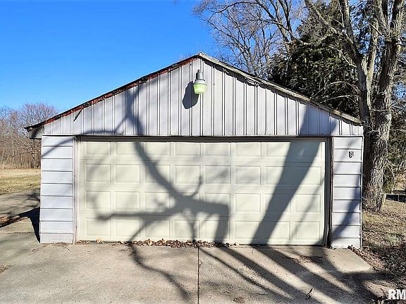 3rd image of 13815 W Cottonwood Rd